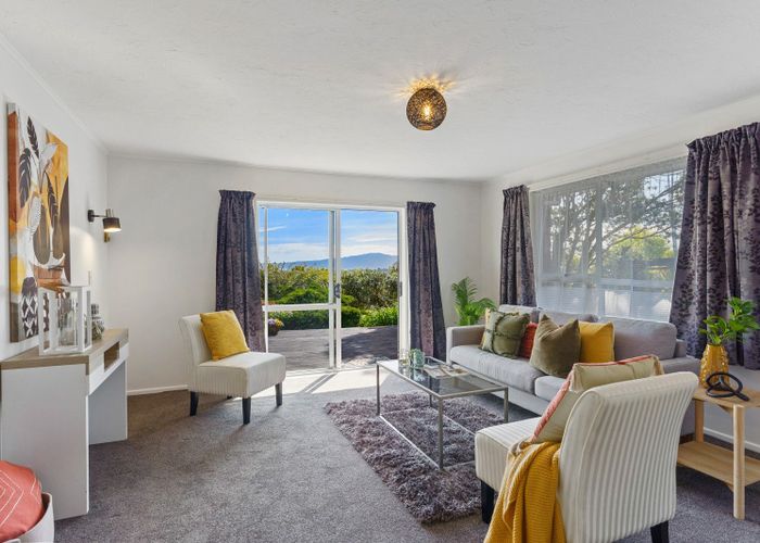  at 61 Kakariki Grove, Waikanae, Waikanae
