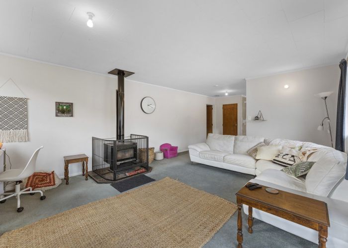  at 2/1 Agate Grove, Birchville, Upper Hutt