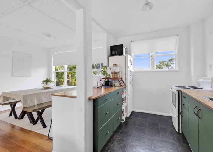  at 15 Willis Street, Bader, Hamilton