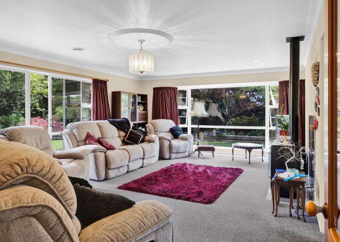  at 1B Pembroke Road, Stratford