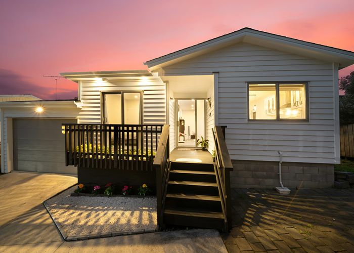  at 15C Reynella Drive, Massey, Waitakere City, Auckland