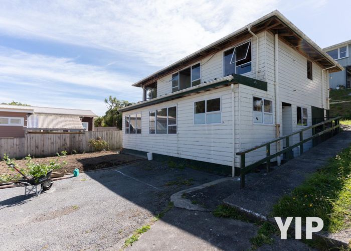  at 114A Newlands Road, Newlands, Wellington