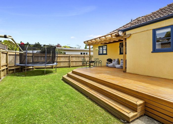  at B/24 Hawthorn Crescent, Stokes Valley, Lower Hutt