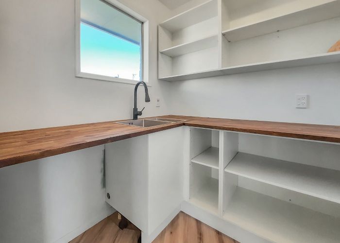  at 10 Woodlands Place, Aranui, Christchurch City, Canterbury