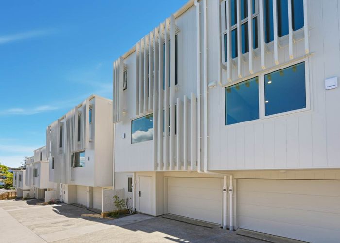  at Lot 2/186 Forrest Hill Road, Forrest Hill, North Shore City, Auckland