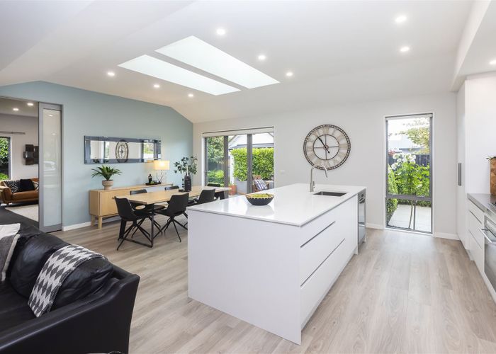  at 7 Millpond Place, Parklands, Christchurch