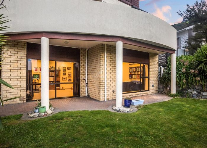  at 27 Leeward Drive, Whitby, Porirua