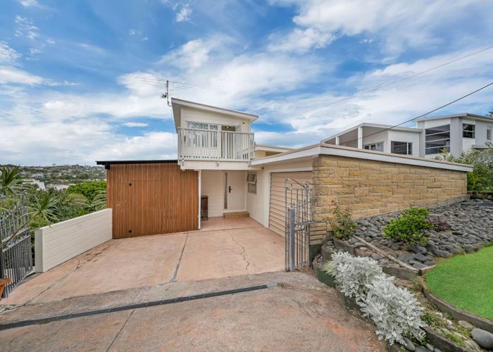  at 34 Bayview Road, Browns Bay, North Shore City, Auckland