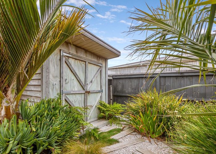 at 15A Barrett Road, Whalers Gate, New Plymouth