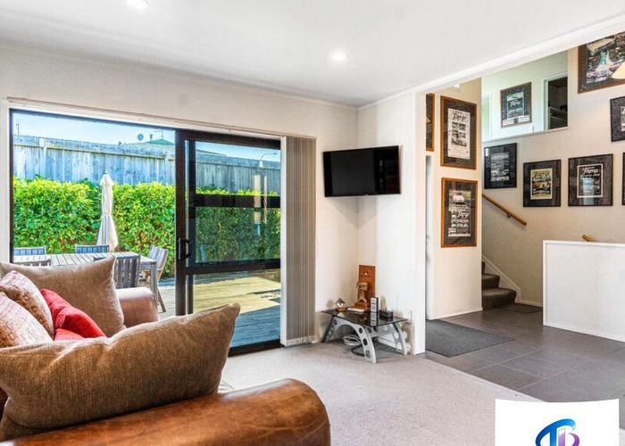  at 563 Great South Road, Rosehill, Papakura