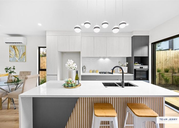  at Lot 4, 12 Baringa Place, Botany Downs, Manukau City, Auckland