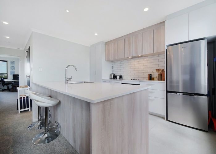  at 4/1 Aperira Lane, Wiri, Manukau City, Auckland