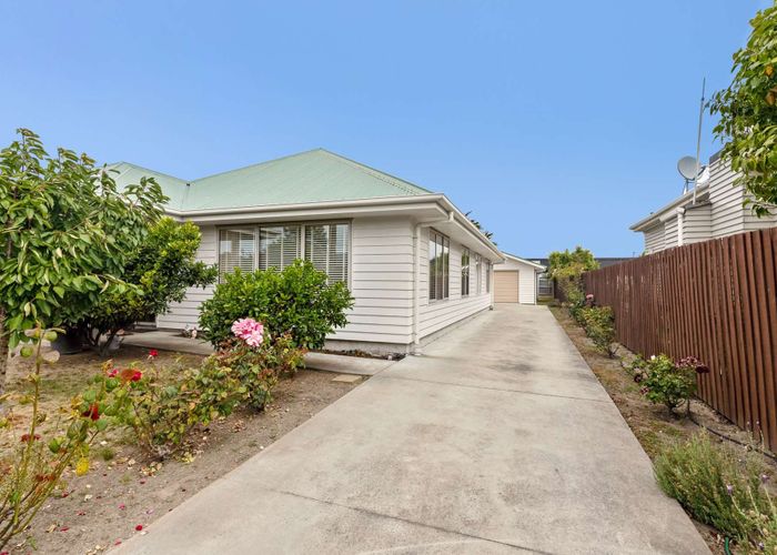 at 9 Dennitt Street, New Brighton, Christchurch
