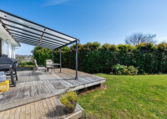 at 37 Robbies Road, Shelly Park, Auckland