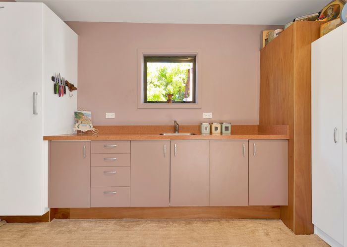  at 7 Holton Road, Amberley, Amberley