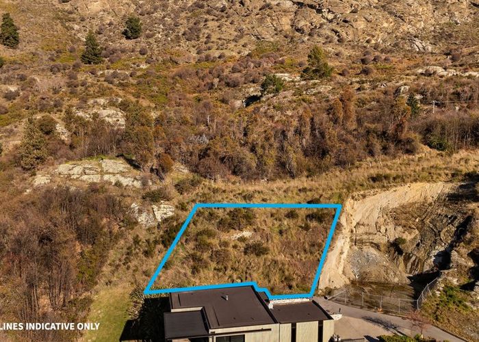  at 16 Old Homestead Place, Kelvin Heights, Queenstown-Lakes, Otago