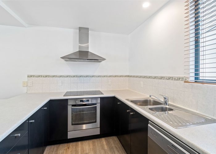  at 4/18 Rastrick Street, Merivale, Christchurch