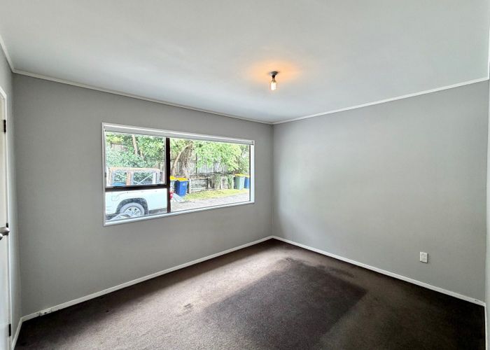  at 2/10 Halder Place, Torbay, North Shore City, Auckland