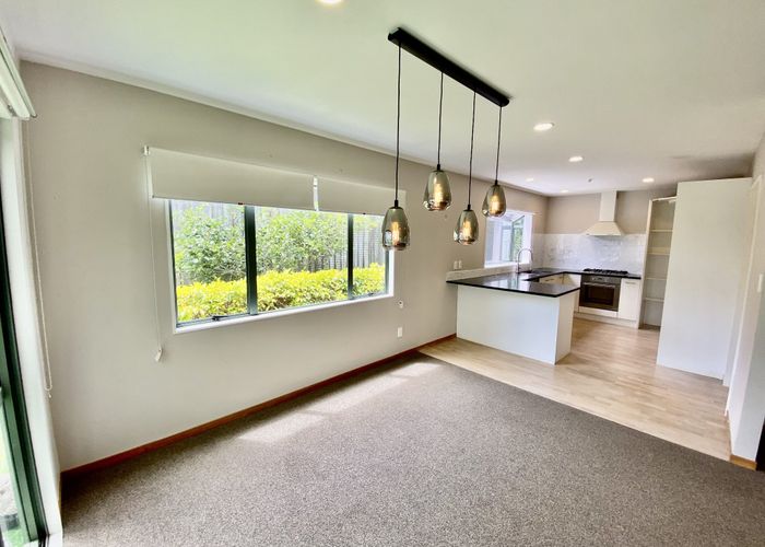  at 2/16 Stoneleigh Court, Sunnynook, Auckland