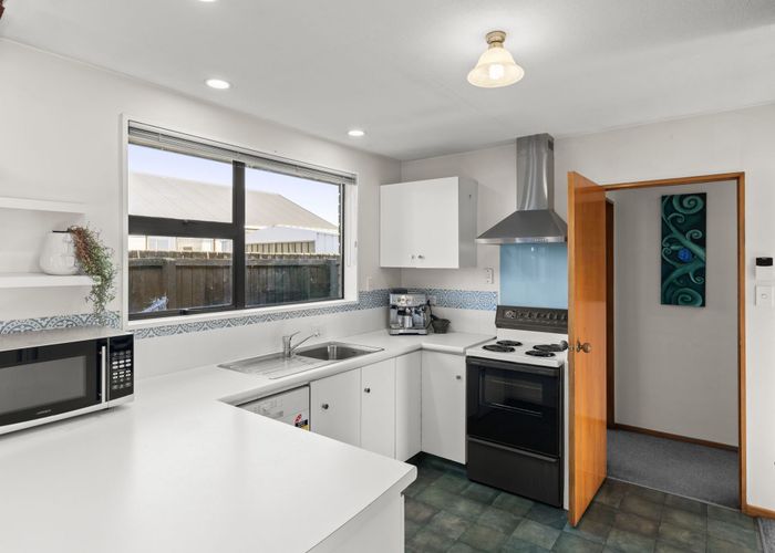  at 2/26 Neill Street, Hornby, Christchurch City, Canterbury
