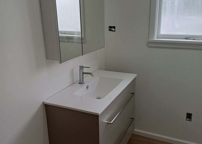  at 2/5 Haast Street, Linwood, Christchurch City, Canterbury