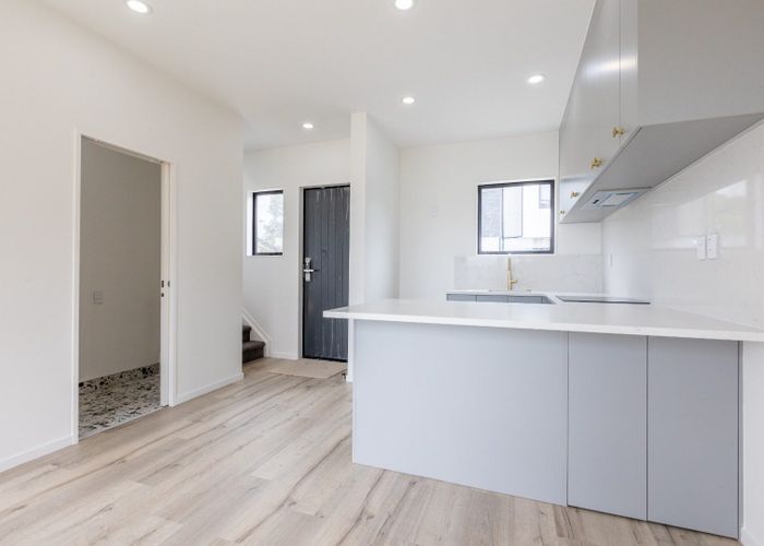  at 7/77 Glenmore Road, Sunnyhills, Manukau City, Auckland