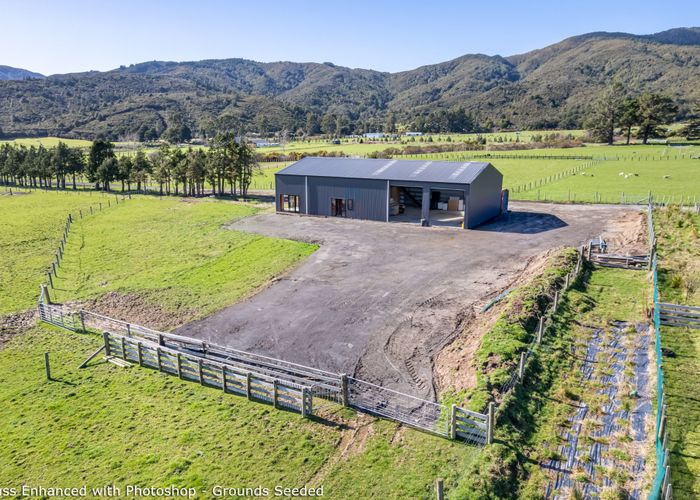  at 8 Turksma Lane, Kaitoke, Upper Hutt