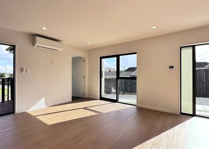  at 1/142 Great South Road, Manurewa, Auckland