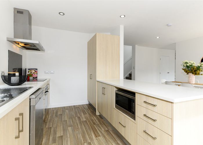  at 28B Tamahere Drive, Glenfield, Auckland