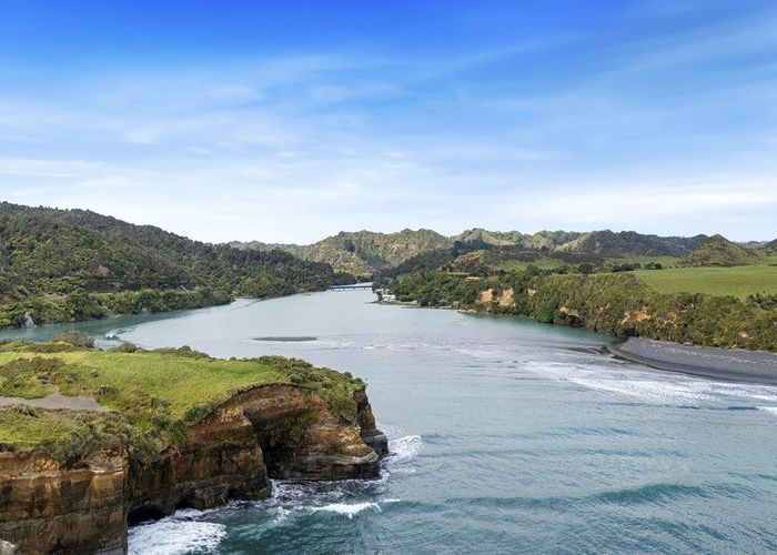  at 14 Pilot Road, Tongaporutu, New Plymouth, Taranaki