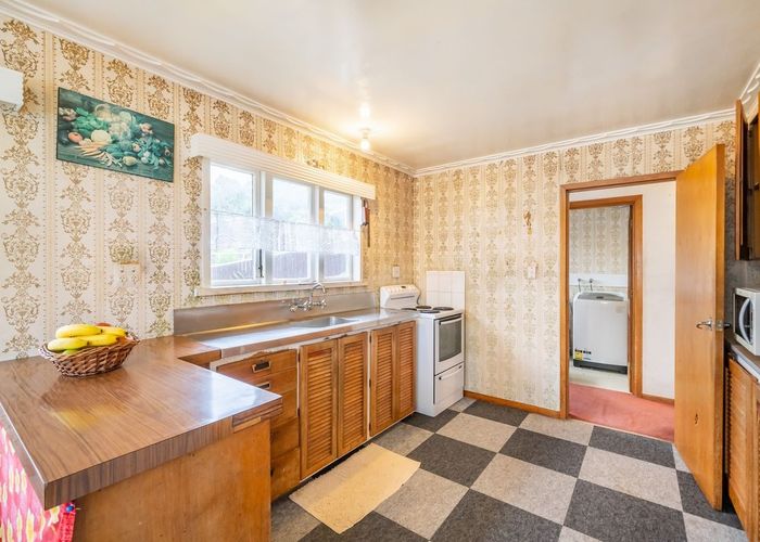  at 39 Beaumaris Crescent, Ascot Park, Porirua