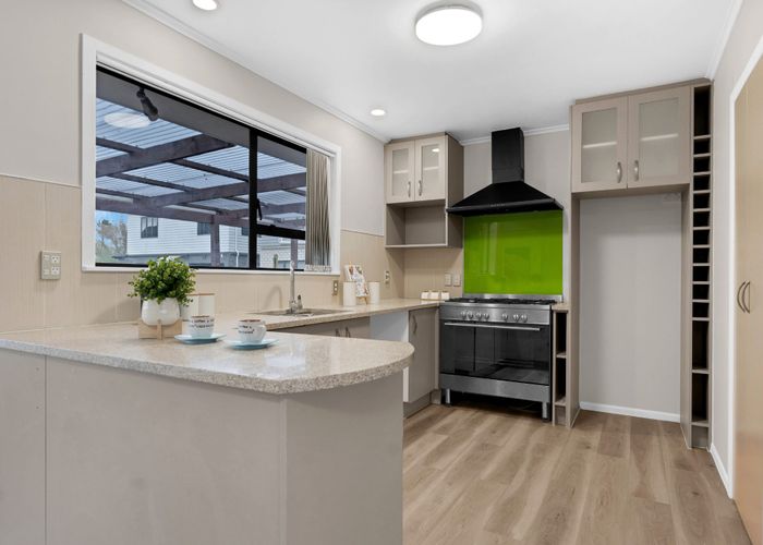  at 6 Berwyn Avenue, Takanini, Papakura, Auckland