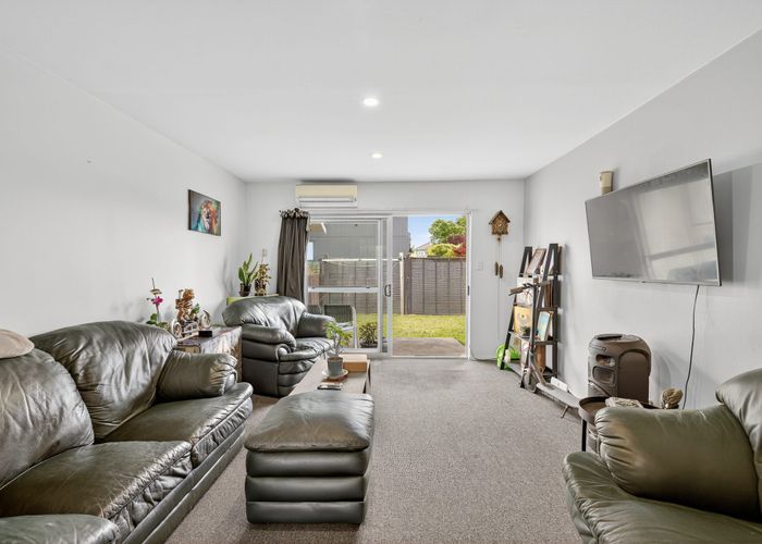  at 2/130 Edgeware Road, Edgeware, Christchurch City, Canterbury