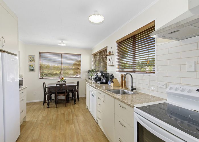  at 32 Kingsley Street, Stokes Valley, Lower Hutt, Wellington