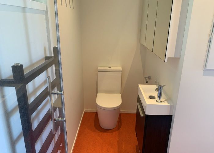  at 17 Kainui Road, Hataitai, Wellington