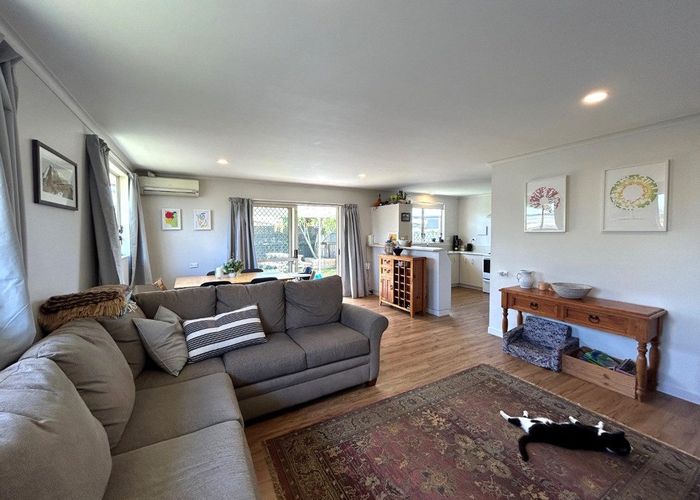  at 4/12 Neeve Road, Taradale, Napier