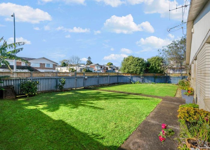  at 12 Stanniland Street, Sunnyhills, Manukau City, Auckland