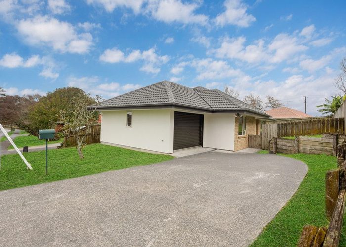  at 17 Cretian Crescent, Henderson, Waitakere City, Auckland