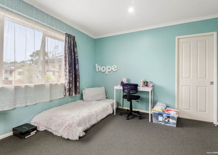  at 7 Whitshire Mews, Massey, Auckland