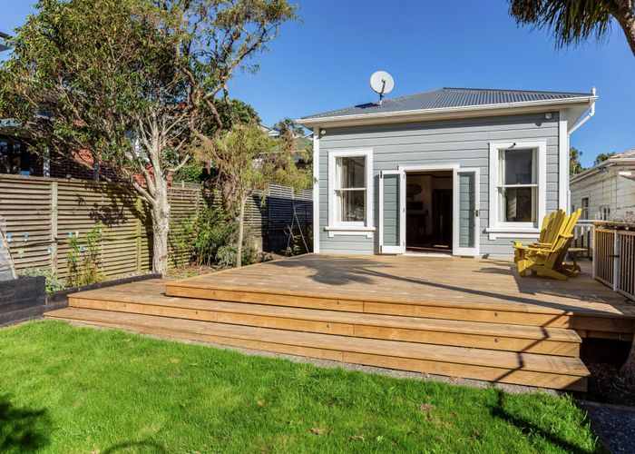  at 24 Garfield Street, Brooklyn, Wellington, Wellington