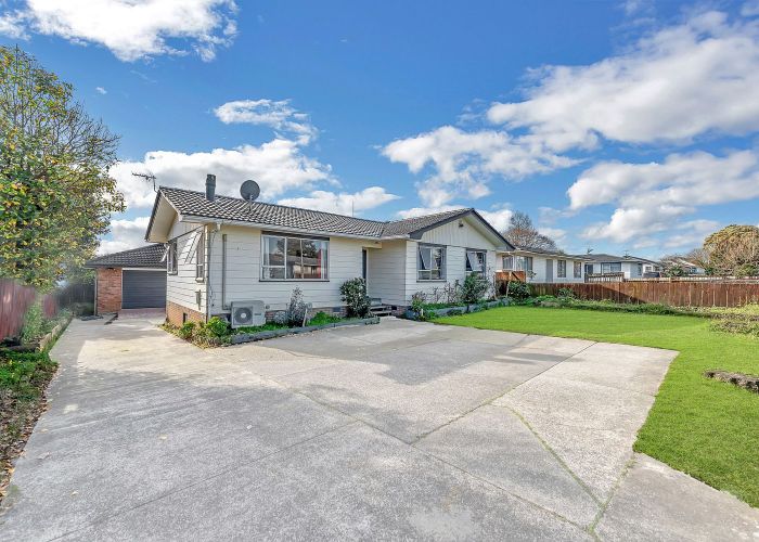  at 46 Te Irirangi Drive, Clover Park, Auckland