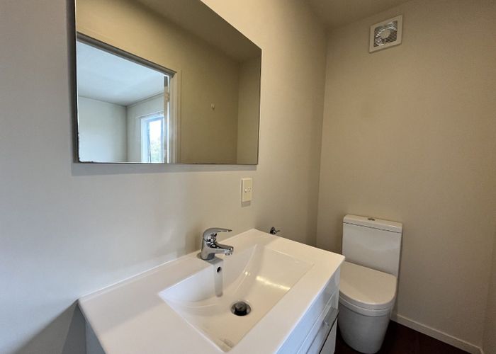  at 5/26a Newnham Terrace, Upper Riccarton, Christchurch City, Canterbury