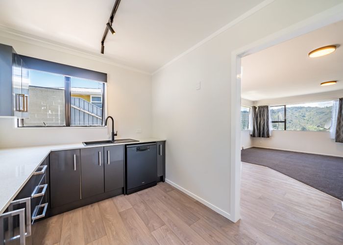  at B/15 Gribble Grove, Stokes Valley, Lower Hutt
