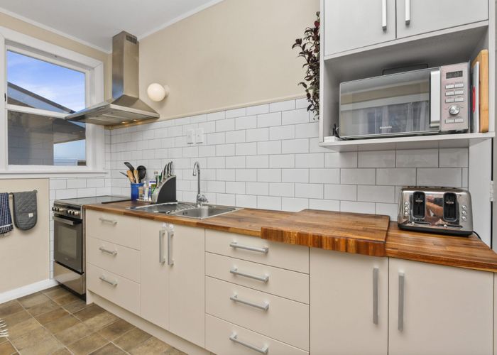  at 1 Whyte Street, Hamilton East, Hamilton