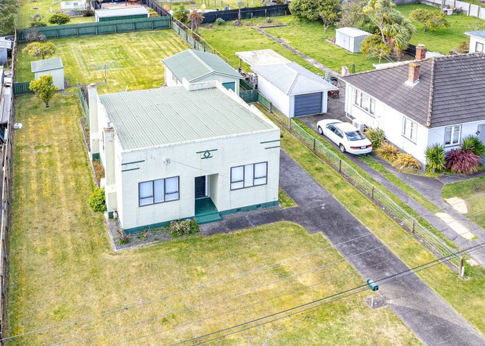  at 12 Roberts Avenue, Aramoho, Whanganui, Manawatu / Whanganui