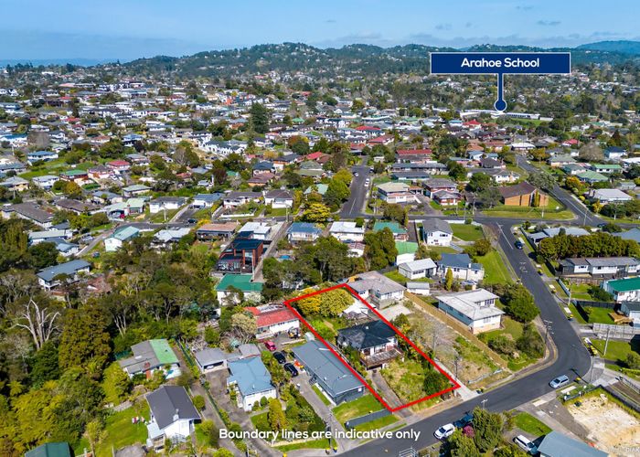  at 7 Beverly Place, New Lynn, Auckland