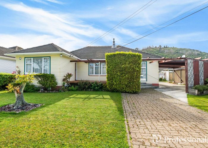  at 4 Miles Crescent, Wainuiomata, Lower Hutt, Wellington