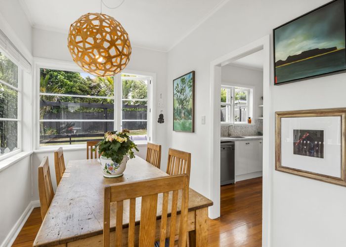  at 18 Cautley Street, Devonport, North Shore City, Auckland