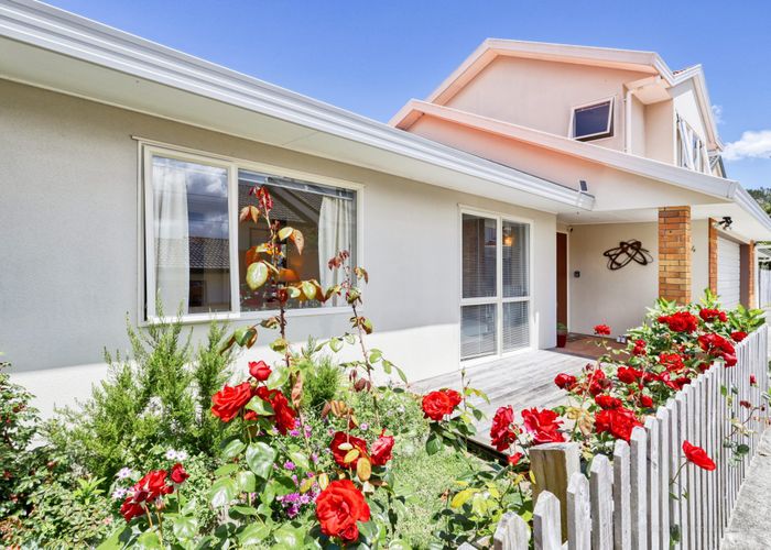  at 4/8 Harkin Close, Albany, Auckland
