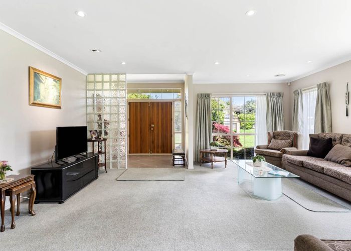  at 10 Amherst Place, Albany, North Shore City, Auckland